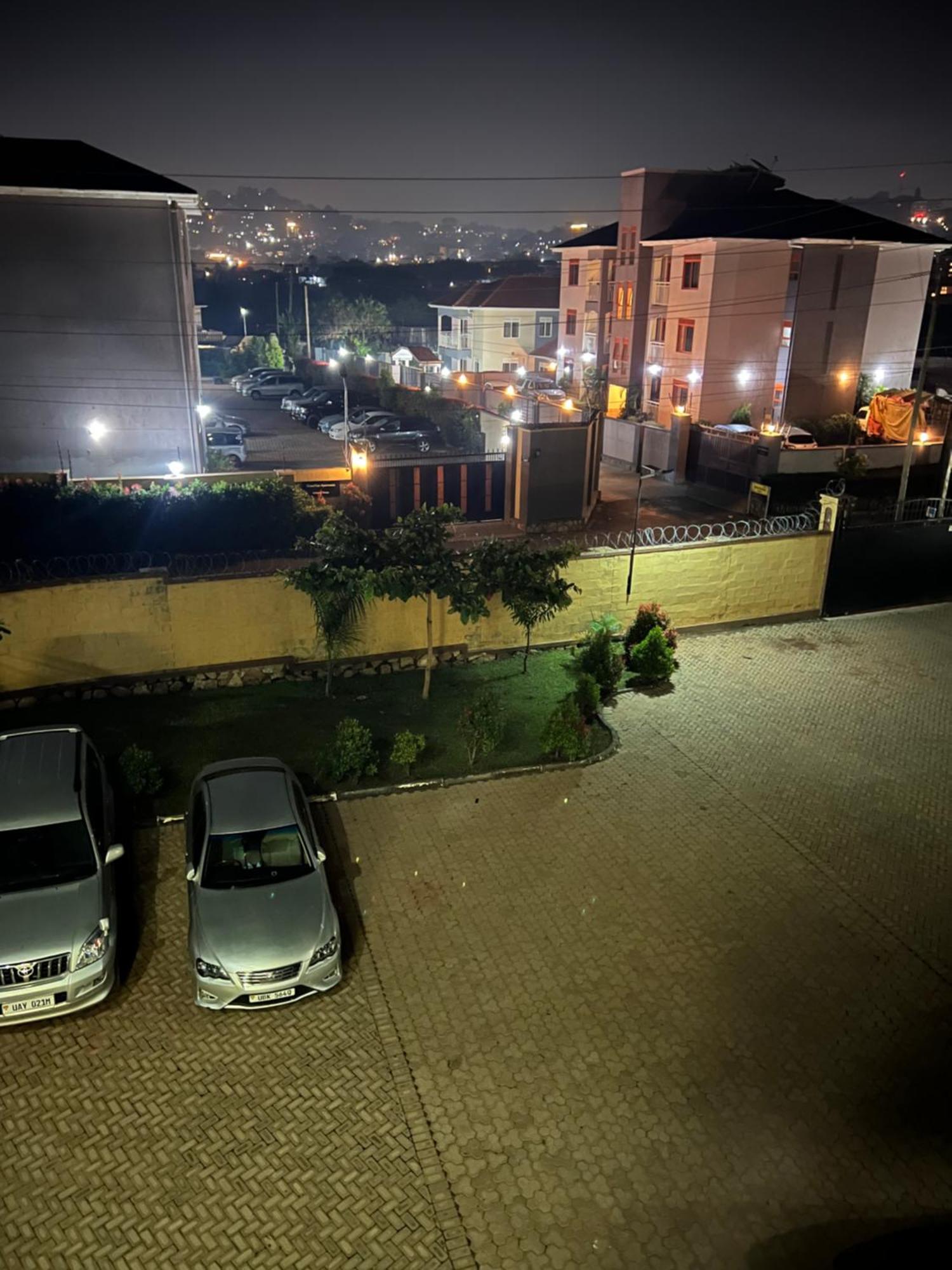 Green Vee Apartment Kampala Exterior photo